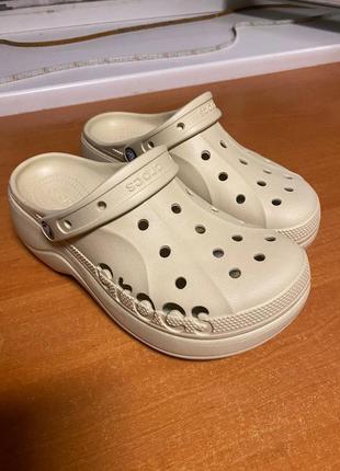 Снижка! шлепанцы crocs baya platform clog. кроксы/кроксы/крокс5 фото