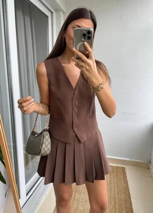 Костюм офисный летний женский школьный мини юбка и жилетка - стильный