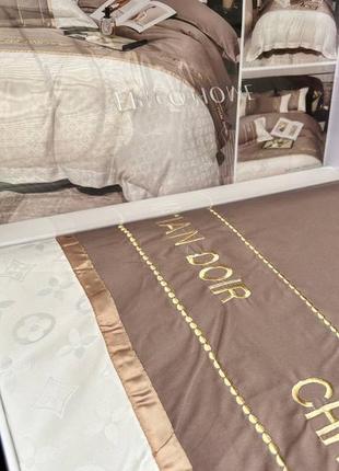 Сатиновый комплект постельного белья евро брендированная christian dior7 фото