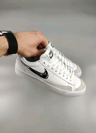 Nike blazer low white&black