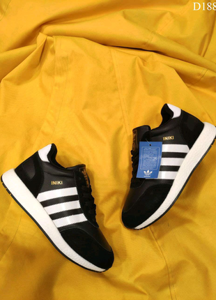 Adidas iniki утеплення