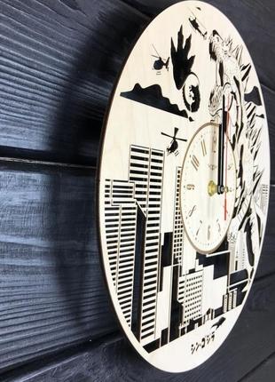 Настенные деревянные часы «годзилла»2 фото
