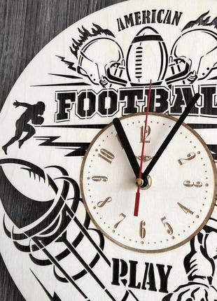 Круглі годинник з дерева на стіну «американський футбол»3 фото