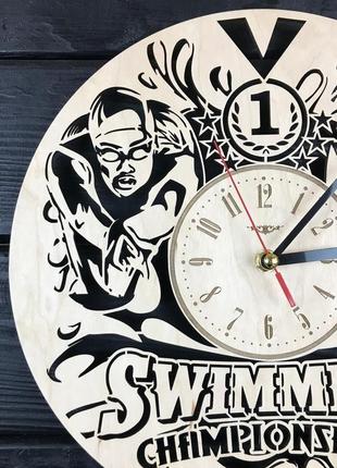 Тематические часы из дерева «чемпионат по плаванию»3 фото