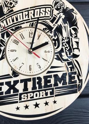 Настенные декоративные часы из дерева «мотокросс»