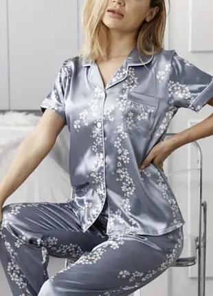 Гарна піжама під сатин принт квіти м-л 10-12