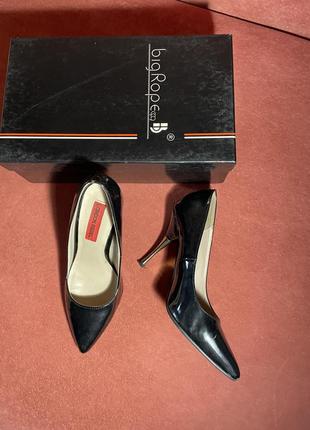 Туфли лаковые / лодочки на шпильке heels3 фото