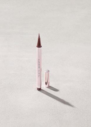 Підводка для очей fenty beauty by rihanna flyliner longwear liquid eyeliner6 фото