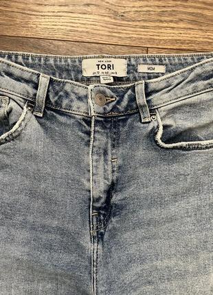 Джинсы мом джинс светлые с рваностями высокая посадка3 фото
