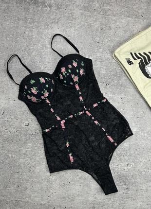 Кружевное боди