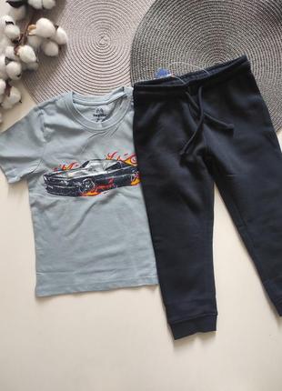 Комплект брюки и футболка lupilu1 фото