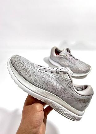 Кроссовки saucony / 38 размер / беговые кроссовки / женские кроссовки / спортивные кроссовки  "13 фото