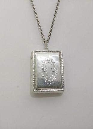 Старинный медальон, англия, серебро.1 фото