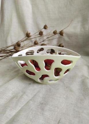 Ажурная пиала для ягод керамическая резная чаша чаша для ягод, фруктов5 фото
