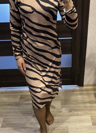 Сукня плаття жіноче boohoo m animal print4 фото