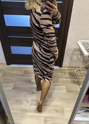 Сукня плаття жіноче boohoo m animal print5 фото