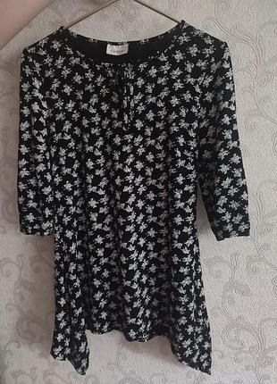 Блуза асимметричного кроя