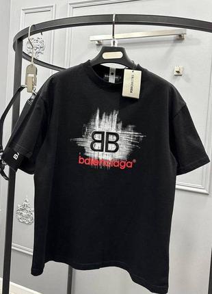 Женская черная футболка balenciaga