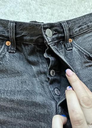 Шорты джинсовые levi's рваные с необработанным краем5 фото