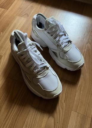 Женские кроссовки adidas falcon4 фото