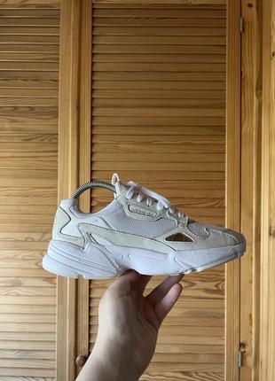 Женские кроссовки adidas falcon1 фото