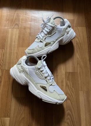 Женские кроссовки adidas falcon2 фото