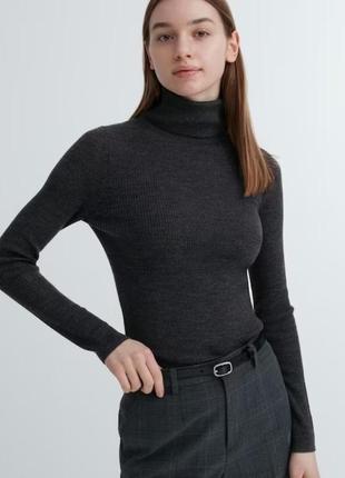 Вовняний светр з високим коміром водолазка гольф uniqlo в рубчик 100% вовна1 фото