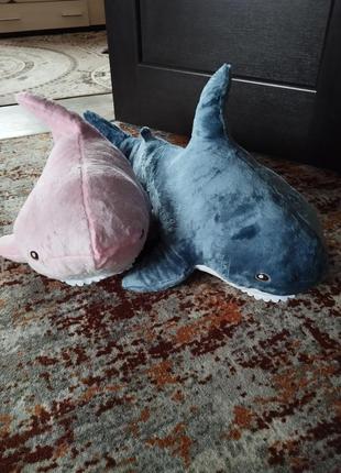 Іграшка акула велика