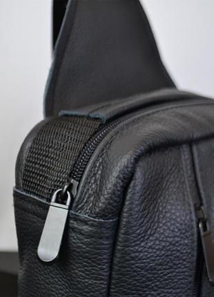 Сумка мужская - кожаная, нагрудная сумка слинг кожаная черная на px-216 3 кармана2 фото