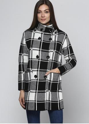 Жіночий кардиган модною забарвлення