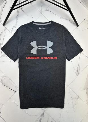 Футболка under armour