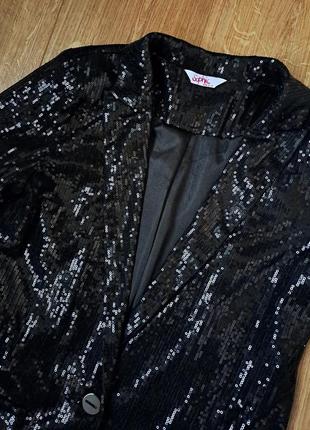 Черный пиджак в пайетках для девочки /нарядный удлинённый пиджак8 фото