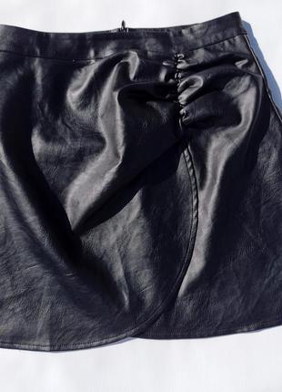 Чёрная юбка shein эко кожа2 фото