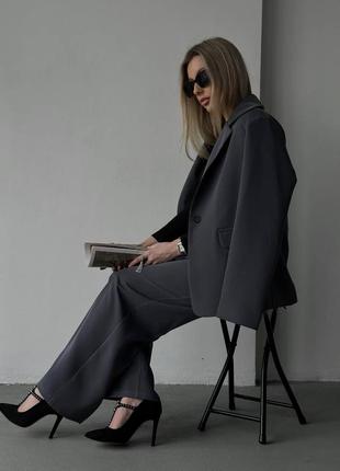 Брючный костюм классический офисный строгий оверсайз черный серый бежевый брюки
штаны палаццо со стрелками пиджак жакет7 фото
