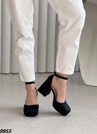 Элегантные женские туфли на каблуке черные с ремешком квадратный блочный каблук туфельки с квадратным носком атласные с ремешком туфлы bratz6 фото