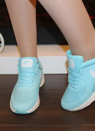 Кроссовки женские мятного цвета т1243