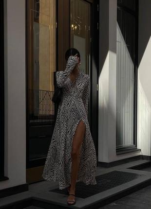 Повітряна сукня максі вільного крою з вирізом на нозі, принт зебра, на запах, з довгими рукавами, чорно-біла стильна трендова