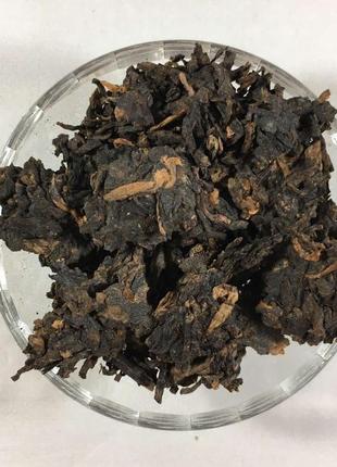 Чай чорний китайський шу пуєр пресований  "юнь вєй гу шу" 50 грамів1 фото