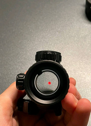 Каліматорний приціл leapers utg scp-rg40sdq чорний