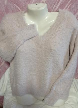 Светр фірмовий