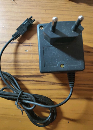 Зарядное устройство motorola v66/v600