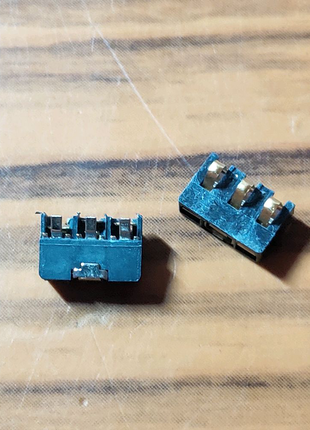 Контакт під батарею siemens c45