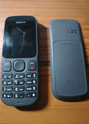 Телефон nokia 100 відновив. / розбирання