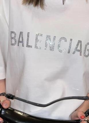 Футболка в стилі balenciaga