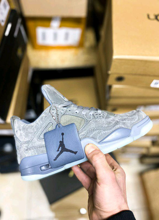 🔥nike air jordan 4 retro kaws"grey"🔥