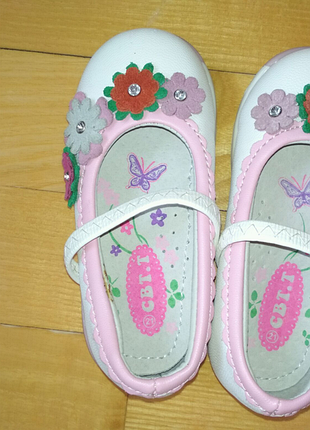 Туфлі для дівчинки