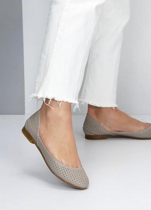 Шкіряні балетки