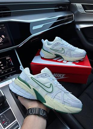Чоловічі кросівки nike runtekk white green