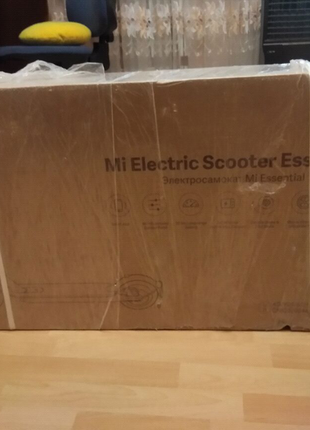 Електросамокат xiaomi mi electric scooter essential