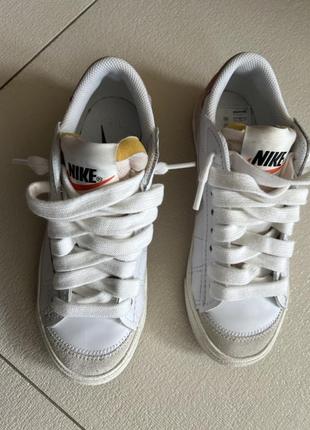 Кроссовки женские nike blazer low platform white6 фото